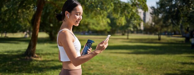 Nowe podejście do wellness: jak technologia zmienia nasze codzienne nawyki zdrowotne